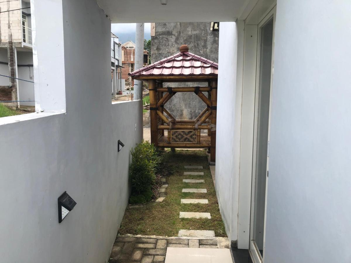 Villa Alraza Tlekung Экстерьер фото